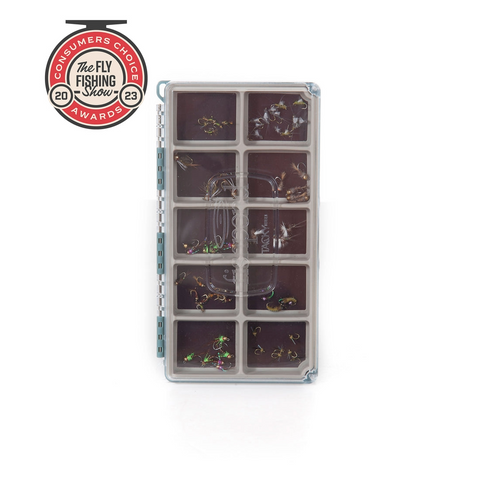 FISHPOND TACKY RIVERMAG FLY BOX